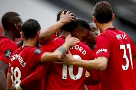 Manchester United Tampil Luar Biasa