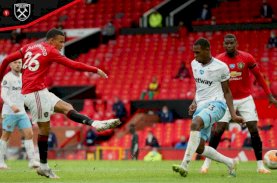 Manchester United Akhirnya Tembus Tiga Besar