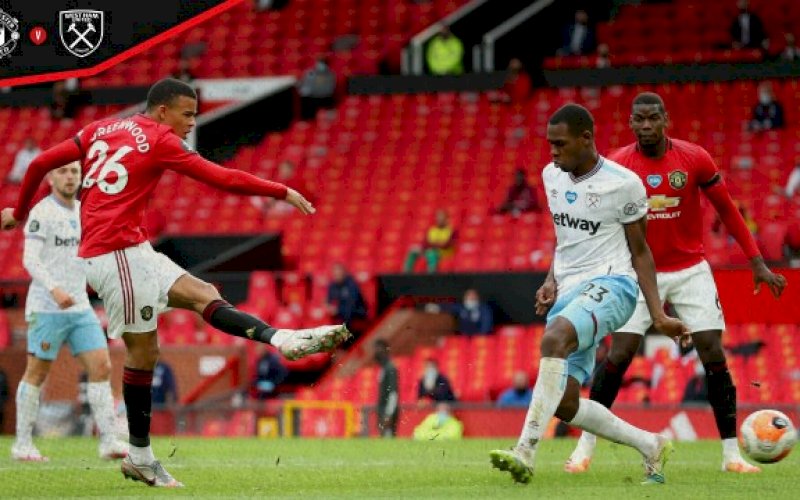 Mason Greenwood, mencetak gol ke gawang West Ham United dalam laga di Old Trafford, Rabu (22/7/2020). foto: twitter @ManUtd
