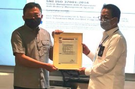 Sucofindo Serahkan Sertifikat Sistem Manajemen Anti Penyuapan kepada Telkom