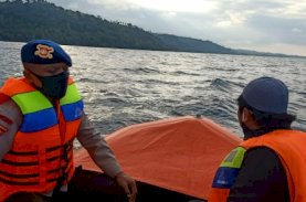 SAR Brimob Bone Bergerak Cepat Cari ABK KMN Tuna King