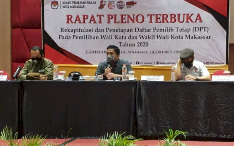 PLENO DPT. Pleno rekapitulasi DPHP dan penetapan DPT pada Pilwalkot Makassar 2020 di Hotel Gammara Makassar, Rabu (14/10/2020). foto: istimewa