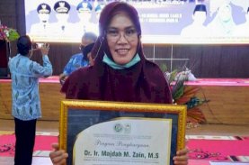 LPPTKA dan BKPRMI Anugerahi Majdah Tokoh Gerakan Masyarakat Cinta Qur’an