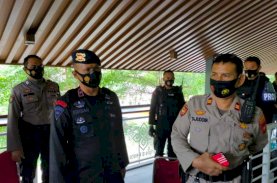 Danyon Brimob Bone Pantau Pengamanan Rekapitulasi Suara Pilkada Soppeng