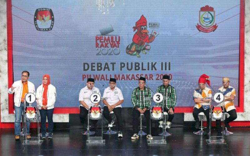 DEBAT. Pasangan calon Wali Kota dan Wakil Wali Kota Makassar, Mohammad Ramdhan Pomanto-Fatmawati Rusdi (kiri) memberikan pemaparan saat tampil pada debat putaran ketiga di Jakarta, Jumat (4/12/2020). foto: istimewa