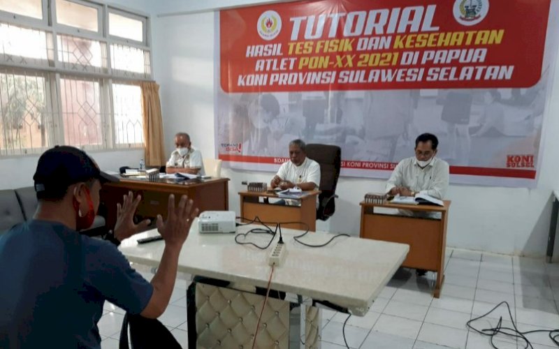 BIMBINGAN. Pelaksanaa tutorial atau bimbingan kelas kepada atlet yang akan berlaga pada PON XX Papua 2021 di Ruangan Bimpres Kantor KONI Sulsel, Jl Sultan Hasanuddin, Kota Makassar, Jumat (22/1/2021). foto: humas koni sulsel
