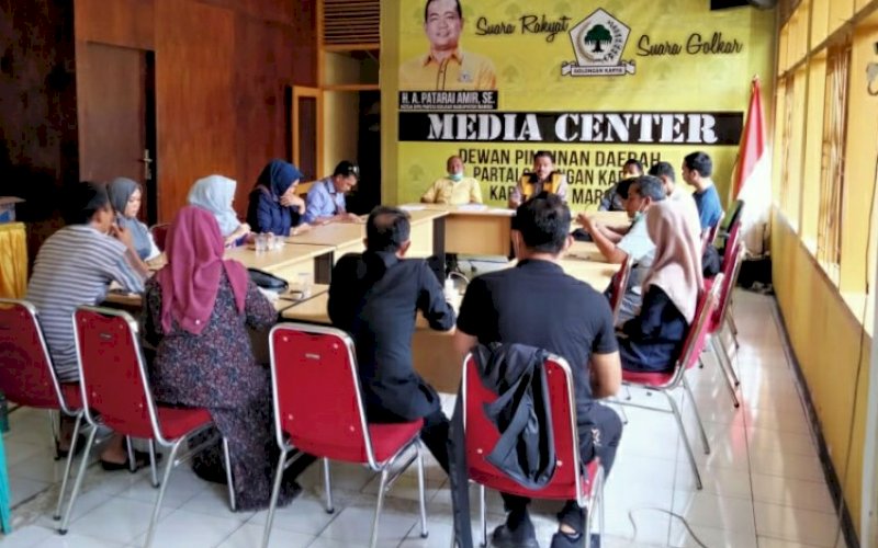 RAPAT. Rapat pemantapan panitia Musda DPD II Golkar Kabupaten Maros. foto: istimewa