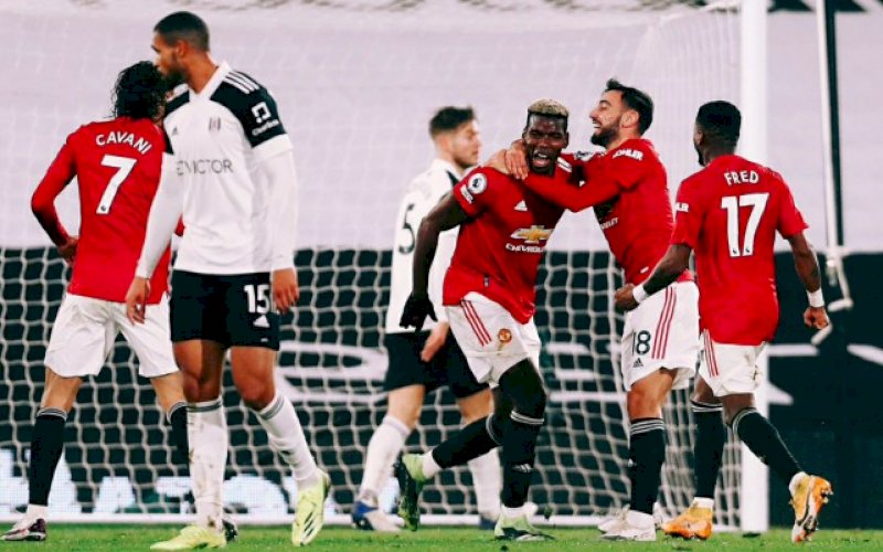 GOL KEMENANGAN. Paul Pogba bersama rekan-rekannya melakukan selebrasi usai mencetak gol kemenangan atas tuan rumah Fulham dengan skor 2-1 di Craven Cottage, Kamis (21/1/2021) dini hari WITA. foto: twitter @paulpogba