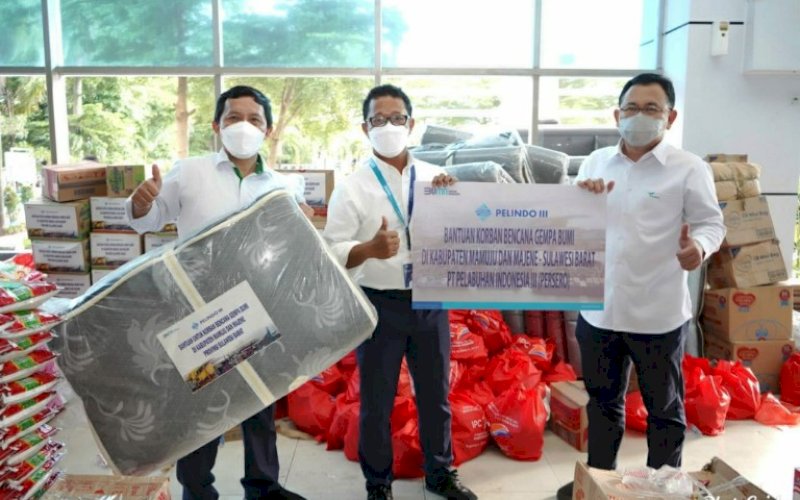 BANTUAN. PT Pelabuhan Indonesia IV (Persero) mendistribusikan bantuan dari PT Pelindo II/IPC (Persero) dan PT Pelindo III (Persero) senilai Rp520 juta untuk para korban gempa yang terjadi di wilayah Majene dan Mamuju, Provinsi Sulbar. foto: humas pelindo IV