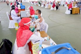 Pemprov Sulsel Vaksinasi Massal di Unhas