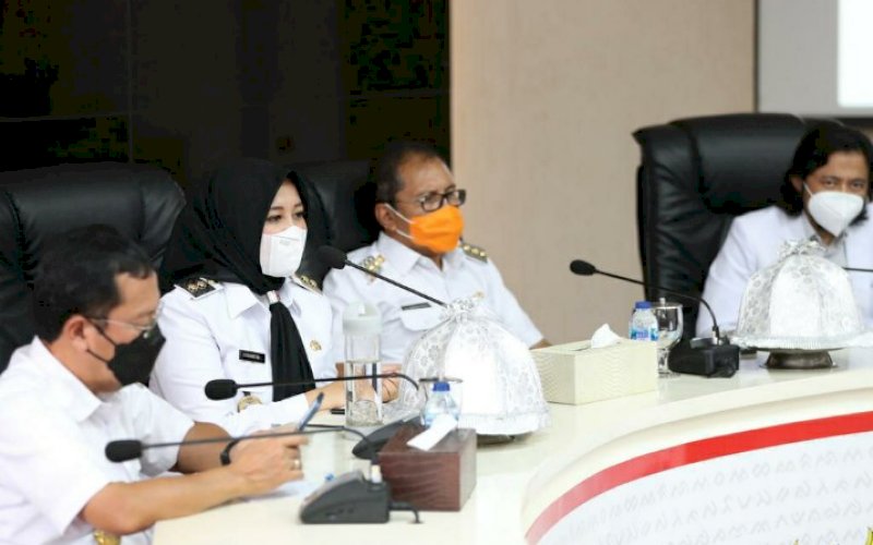 Wali Kota Makassar dan Wakil Wali Kota Makassar, Moh Ramdhan Pomanto-Fatmawati Rusdi. foto: humas pemkot makassar