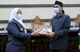 Fatmawati Paparkan LKPJ Wali Kota Makassar 2020 dalam Rapat Paripurna DPRD