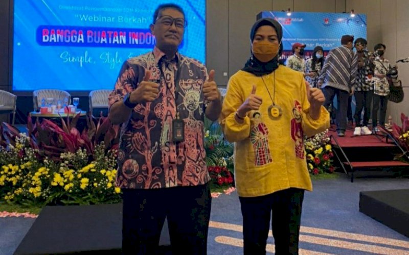 PROMOSI. Plt Kepala Dinas Kebudayaan Kota Makassar Herfida Attas menemui Direktur Pengembangan SDM dan Ekonomi Kreatif Kementerian Pariwisata dan Ekonomi Kreatif Ricky Fauzy melaporkan pelaksanaan Hari Kebudayaan Kota Makassar ke-3 yang akan diperingati 1 April 2021 mendatang. foto: istimewa