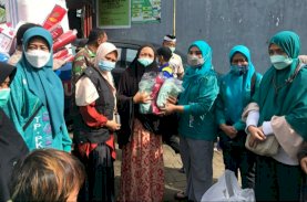 Naoemi Octarina Arahkan Kader PKK Salurkan Bantuan untuk Pengungsi Banjir Makassar