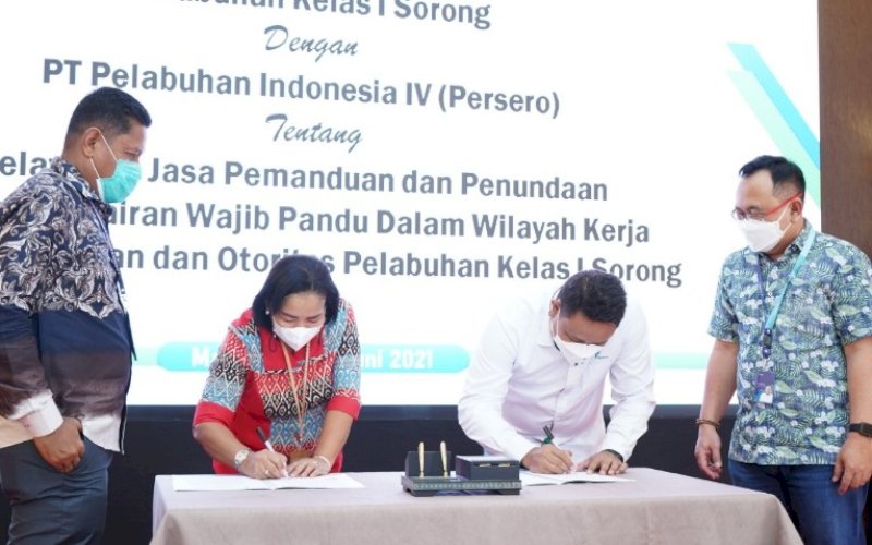 MOU. Penandatanganan MoU PT Pelabuhan Indonesia IV (Persero) Cabang Sorong bersama Kantor Kesyahbandaran dan Otoritas Pelabuhan (KSOP) Kelas I Sorong di Ruang Serbaguna Lantai 7 Kantor Pusat PT Pelindo IV Makassar. foto: humas pelindo IV