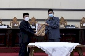 DPRD Makassar Sahkan Ranperda Parkir