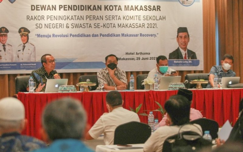 RAKOR. Dewan Pendidikan Kota Makassar menyelenggarakan Rakor Peningkatan Peran Komite Sekolah Dasar Negeri dan Swasta se-Kota Makassar di Hotel Arthama Makassar, Selasa (29/6/2021). foto: humas dpkm