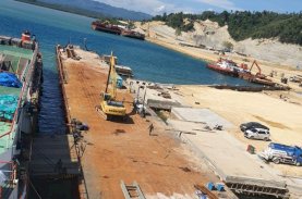 Dukung Keselamatan dan Kelancaran Pelayaran, Pelindo IV Perluas Layanan Terminal Khusus