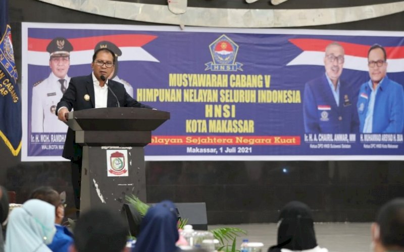 SAMBUTAN. Wali Kota Makassar, Moh Ramdhan Pomanto, memberikan sambutan pada Muscab V HNSI Kota Makassar di Baruga Anging Mammiri Rumah Jabatan Wali Kota Makassar, Kamis (1/7/2021). foto: humas pemkot makassar