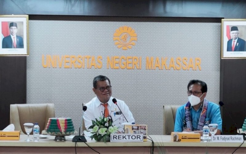 SILATURAHMI. Rektor UNM Prof Dr Ir Husain Syam MTP IPU ASEAN Eng menerima kunjungan silaturahmi Juru Bicara Presiden RI Mochammad Fadjroel Rachman, Senin (30/8/2021). foto: istimewa