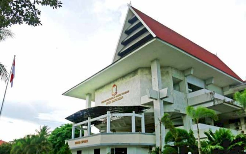 Gedung DPRD Kota Makassar. foto: istimewa