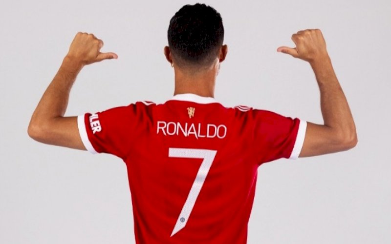 Cristiano Ronaldo memakai nomor punggung 7 di Manchester United. foto: istimewa