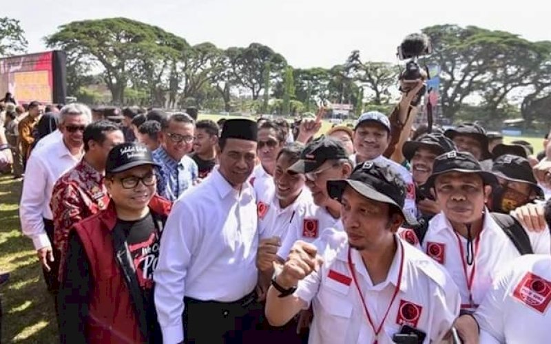 Andi Amran Sulaiman (kedua kiri). foto: istimewa