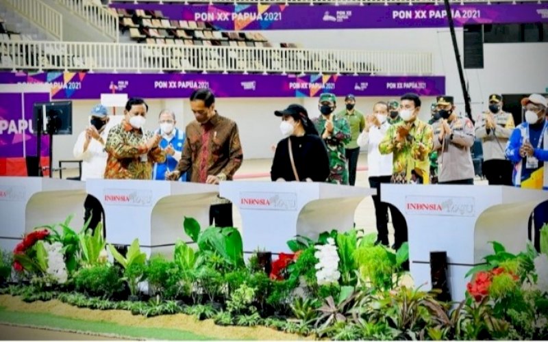 PERESMIAN. Presiden Joko Widodo meresmikan tujuh arena pertandingan yang akan digunakan dalam perhelatan PON XX Papua Tahun 2021di Istora Papua Bangkit, Kabupaten Jayapura, Sabtu (2/10/2021). foto: istimewa