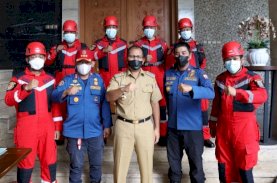 Luwu Berduka, Danny Pomanto Lepas Tim Rescue Damkar Makassar Selamatkan Warga