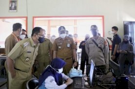 Danny Pomanto Pastikan Semua Pelajar Sehat Saat Tinjau Simulasi PTM SMPN 6 Makassar