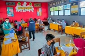 Mobile Vaccinator Vaksin 1.500 Pelajar di Jeneponto