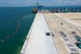 Bongkar Muat Peti Kemas di MNP Capai 132.798 TEUs