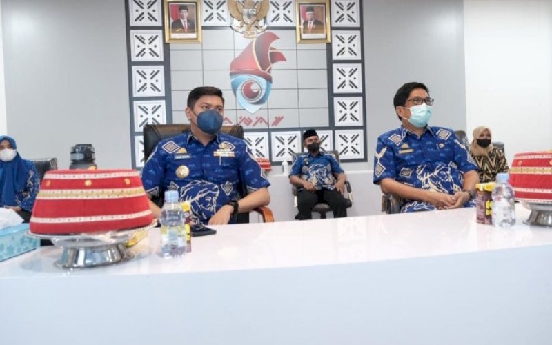 Adnan Purichta Ichsan (kiri). foto: istimewa