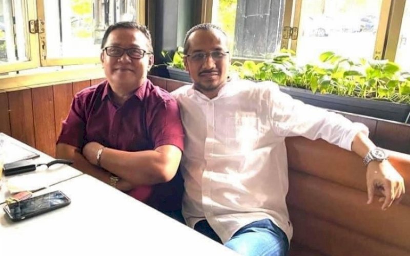Ilham Hanafie (kiri) bersama Abraham Samad. foto: istimewa