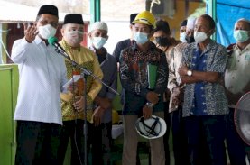 Danny Pomanto Letakkan Batu Pertama Renovasi Masjid Makkah Al-Mukarramah