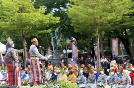 HUT Makassar Ke-414, Pemkot Beri Penghargaan Bagi Pegawai Berprestasi