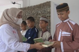 IMAI Simpul Sulsel Bantu Korban Banjir dan Salurkan Al Qur’an untuk Rumah Tahfiz