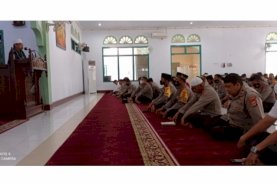 Polres Palopo Bimbingan Rohani dan Mental Personel