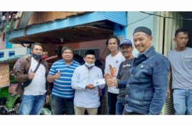 Rudianto Lallo Bantu Korban Angin Puting Beliung di Bontoala