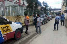 PD Parkir Makassar Tertibkan Jukir Liar di Jl Swadaya