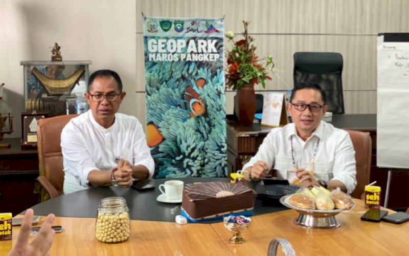 Andry S Arief Bulu (kanan) bersama Muhammad Jufri. foto: istimewa