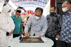 Kuliner Makassar Makin Semarak, Danny Pomanto Resmikan RM Harumi