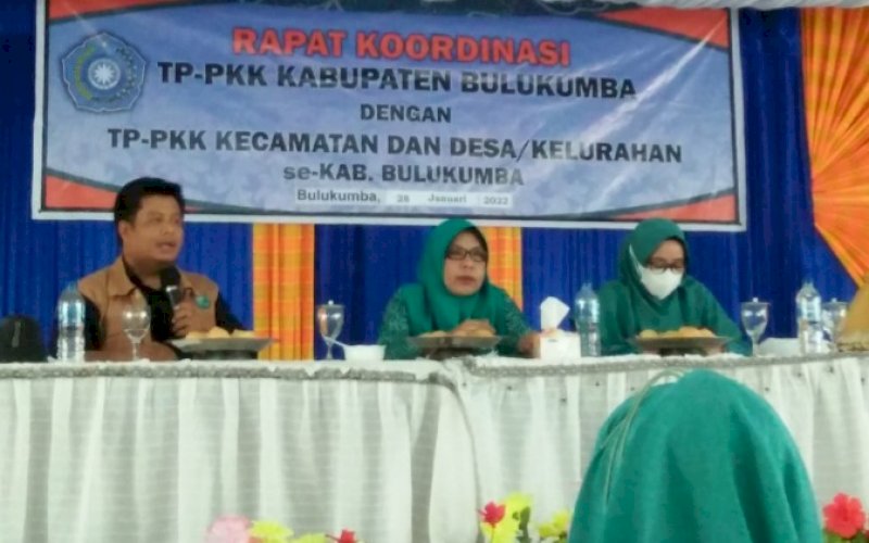 RAKOR. TP PKK Kabupaten Bulukumba menggelar Rapat Koordinasi (Rakor) bersama TP PKK Kecamatan dan Desa/Kelurahan se-Kabupaten Bulukumba. Rakor digelar di Gedung PKK Kabupaten Bulukumba, Jumat (28/1/2022). foto: istimewa