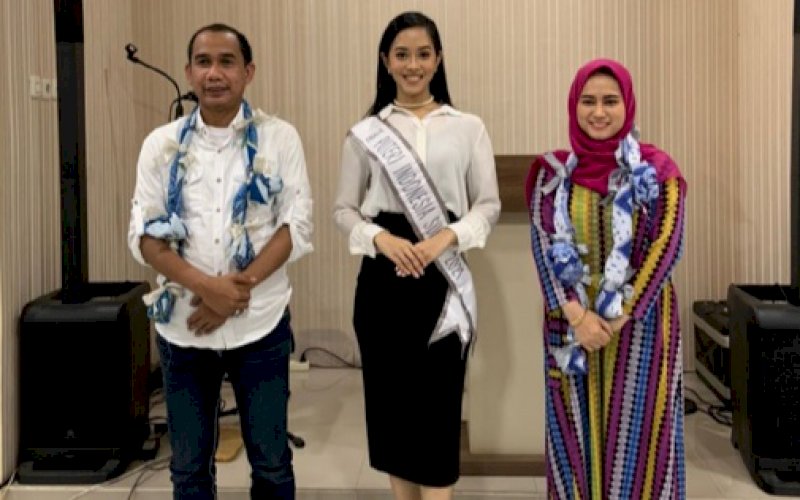 DUKUNGAN. Ketua DPRD Kota Makassar, Rudianto Lallo bersama istri menerima audiensi Karisha Alifputri salah satu finalis dari Sulsel pada ajang Pemilihan Puteri Indonesia 2022 di Rumah Jabatan Ketua DPRD Makassar, Rabu (5/1/2022). foto: istimewa