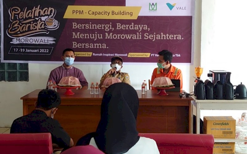 PELATIHAN. PT Vale Indonesia Tbk (PT Vale) bekerja sama dengan Rumah Inspirasi Morowali mengadakan Pelatihan Barista yang mengusung tema 'Bersinergi, Berdaya, Menuju Morowali Sejahtera Bersama' di Desa Onepute Jaya, Kecamatan Bungku Timur, Kabupaten Morowali, Provinsi Sulawesi Tengah, 17-19 Januari 2022. foto: istimewa