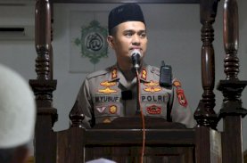 Safari Jumat, Kapolres Palopo Ajak Warga Vaksinasi