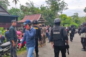 Brimob Bone Kawal PSU Pilkades di Sinjai