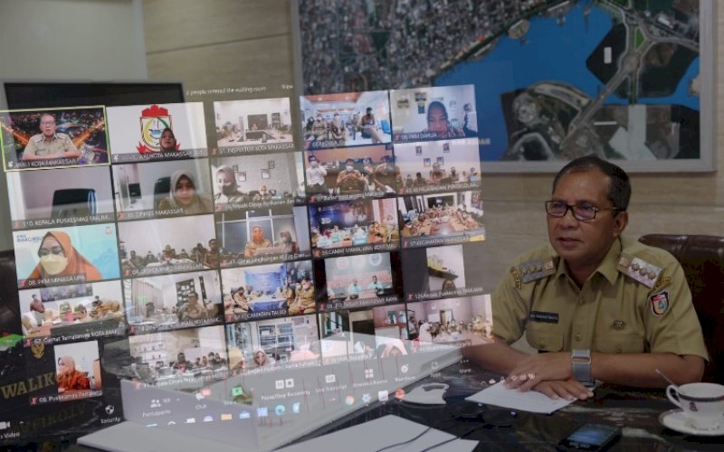 PRARAKORSUS. Wali Kota Makassar, Moh Ramdhan Pomanto, saat memimpin prarakorsus tahap II di Kediaman Pribadinya, Jl Amirullah, Kota Makassar, Senin (7/3/2022). foto: istimewa