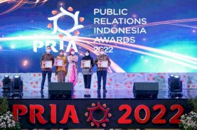 Perumda Air Minum Makassar Raih 2 Penghargaan PRIA 2022