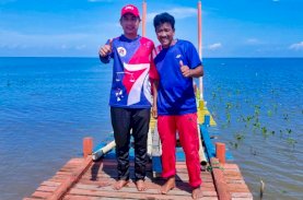 Rudianto Lallo Bersama Warga Untia Komitmen Lindungi Hutan Mangrove